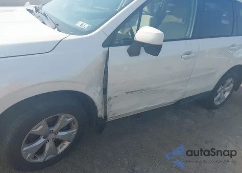 2015 Subaru Forester 2.5I Premium из США, поврежденный, VIN JF2SJAFC9FH557546